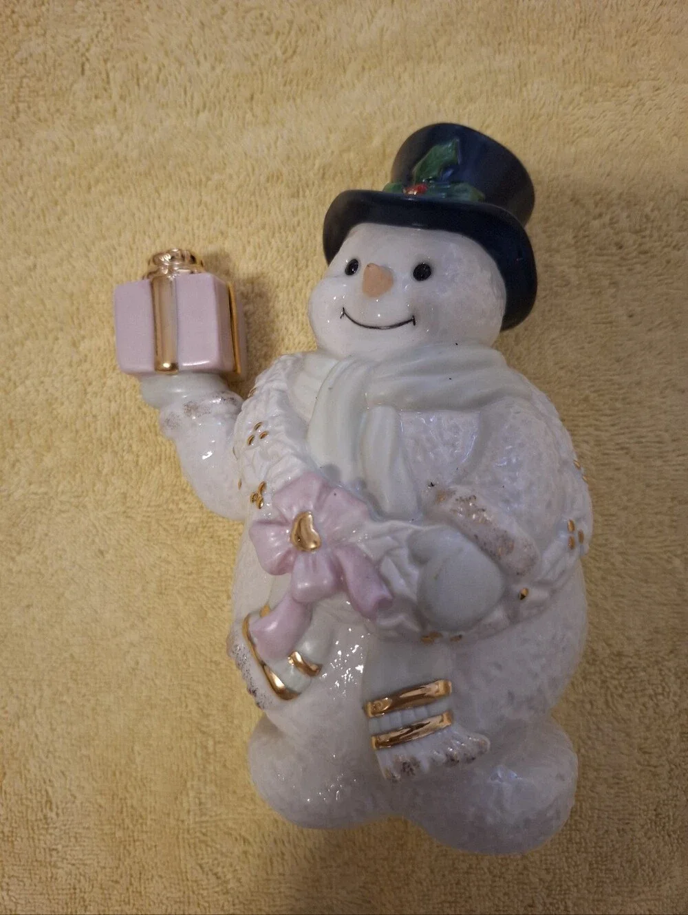 Lenox Snowman Holding Gifts